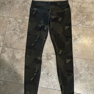 Lululemon Leggins size 8, excellent condition